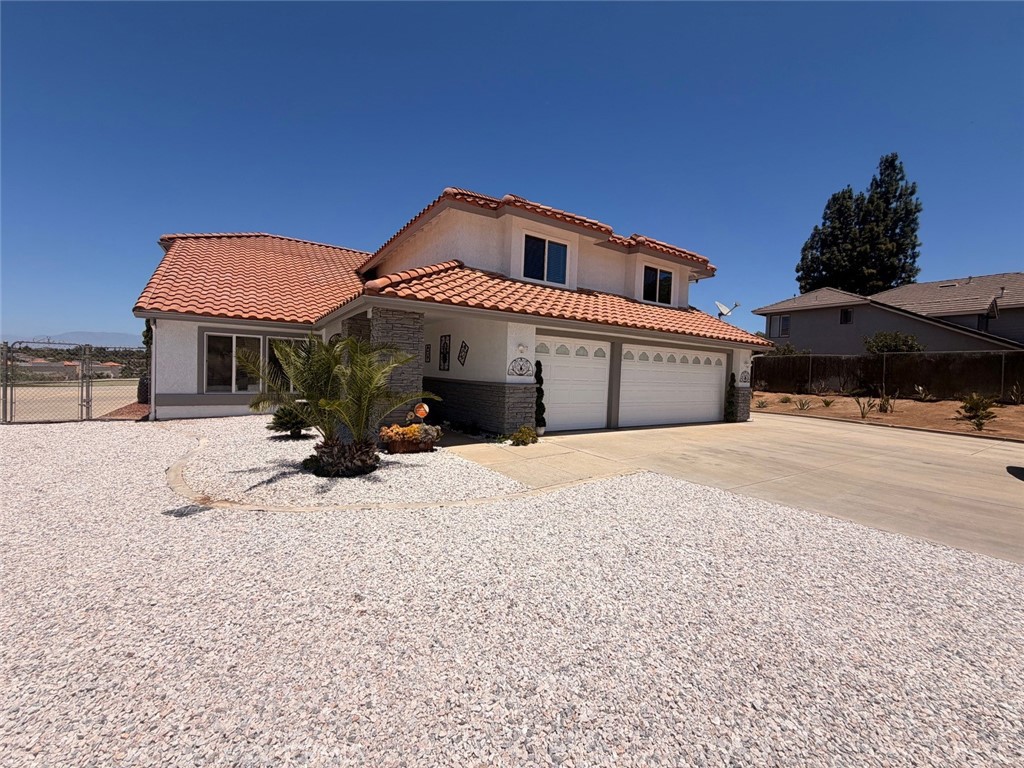 17289 Armintrout Drive Riverside, CA 92504 - Photo 8 of 58