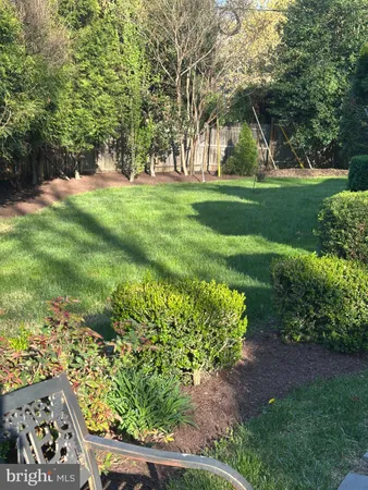 $3,940 | 9901 Blake Lane, Oakton, VA 22124