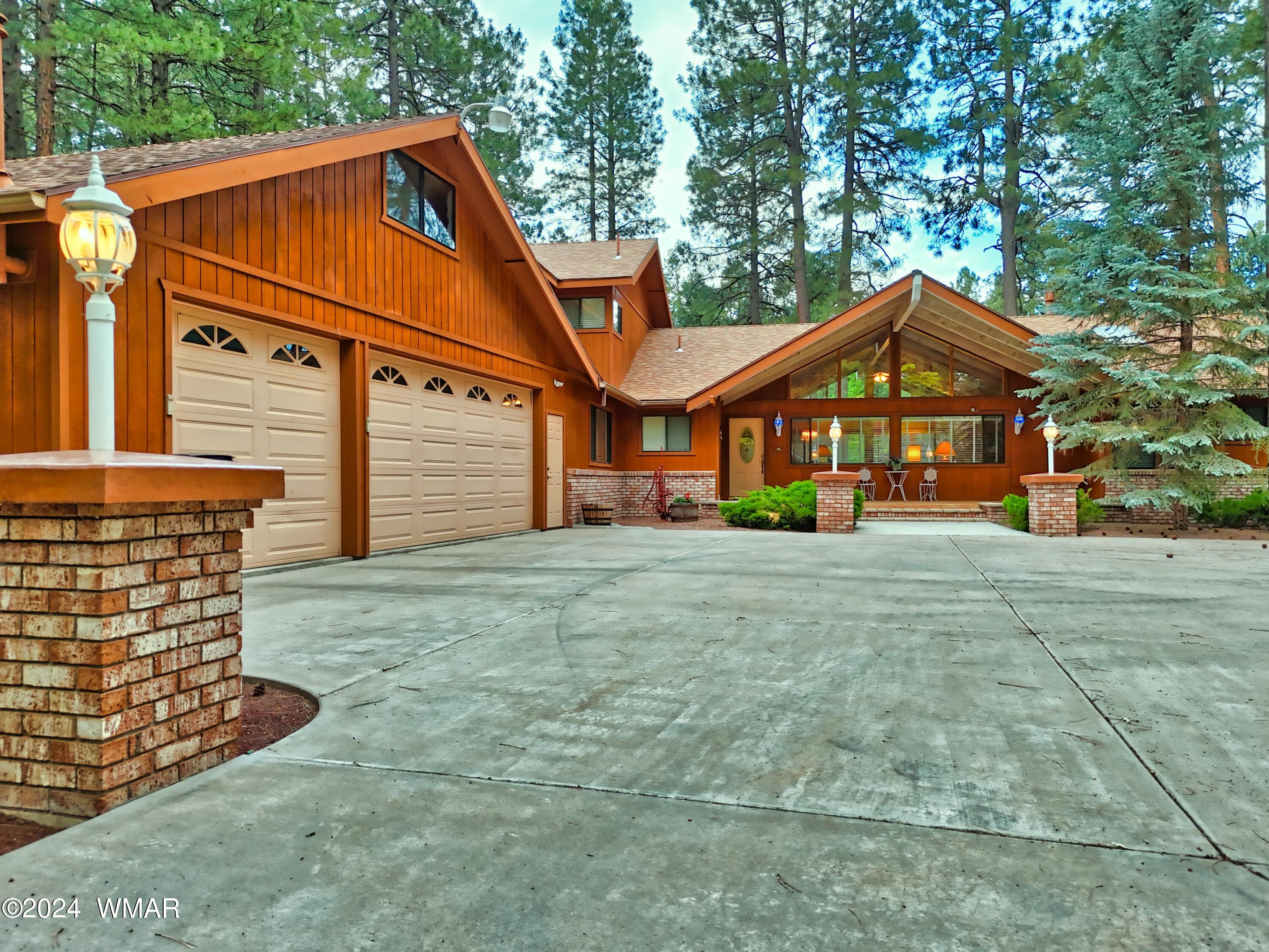 7733 Indian Bend Road Pinetop, AZ 85935 - Photo 1 of 44 main front