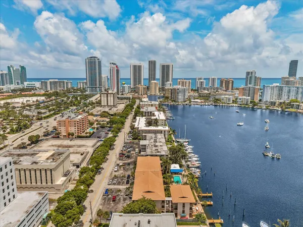 $2,200 | 2000 Diana Drive, Hallandale Beach, FL 33009