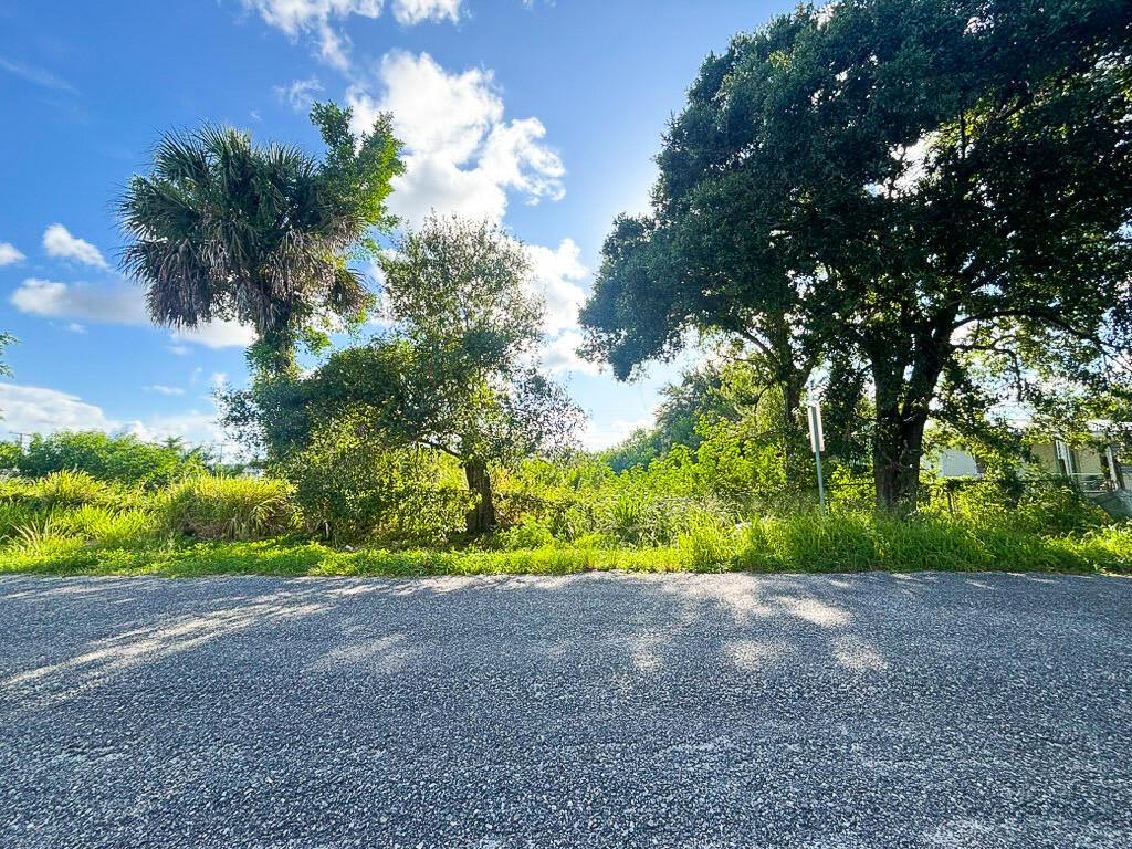 0 South 24th Street Fort Pierce, FL 34982 - Photo 4 of 6 C46FD4BF-687F-4F48-994D-5FAD5B088937_1_1