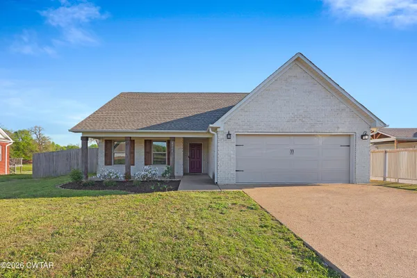$279,900 | 6004 Dove Hollow Drive, Humboldt, TN 38343