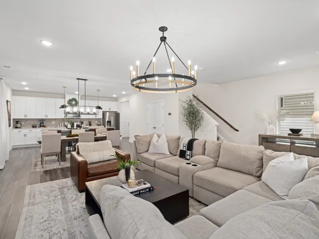 $395,000 | 658 Taylor Bend, Columbia, TN 38401