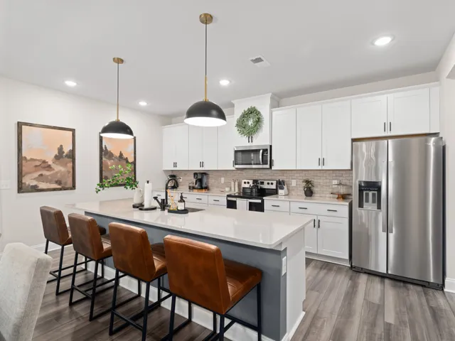 $395,000 | 658 Taylor Bend, Columbia, TN 38401