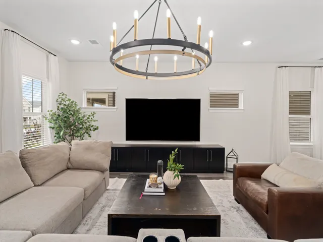 $395,000 | 658 Taylor Bend, Columbia, TN 38401