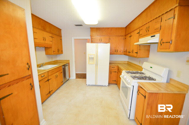 4263 Panorama Boulevard West Mobile, AL 36609 - Photo 7 of 19