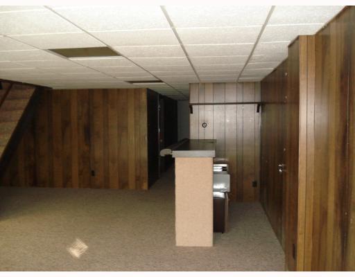 941 Field Club Road Fox Chapel, PA 15238 - Photo 11 of 18 Den/Family/Great Room.