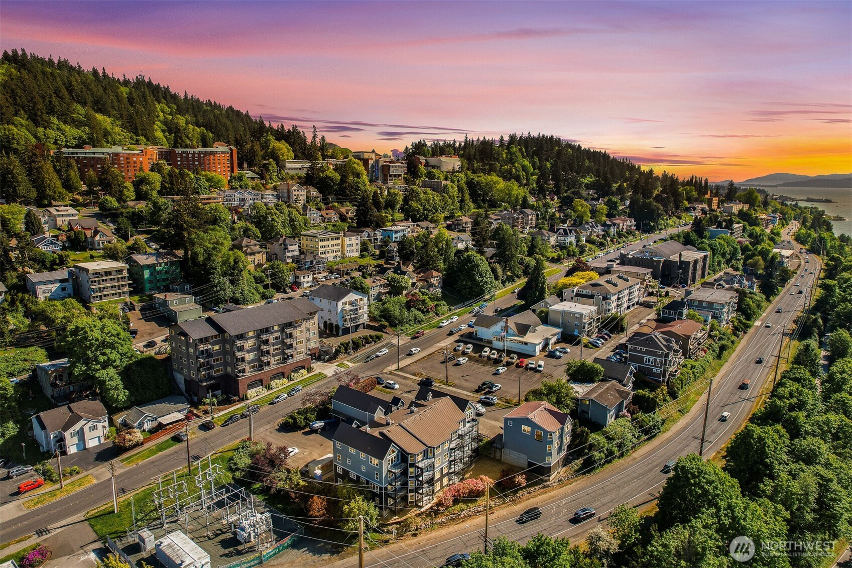 705 North State Street, Unit 202 Bellingham, WA 98225 - Photo 25 of 26 an aerial view of multiple house