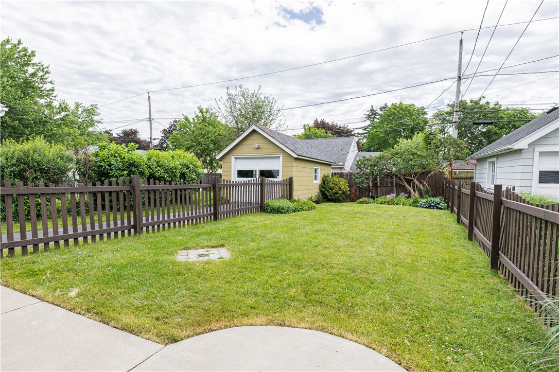 334 Marion Street Rochester, NY 14610 - Photo 36 of 37