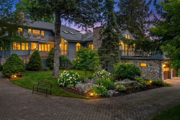 $3,750,000 | 244 Ocean Avenue, Marblehead, MA 01945