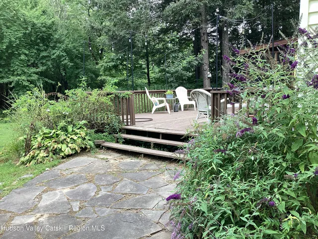 $525,000 | 18 Ridge Road, Saugerties, NY 12477