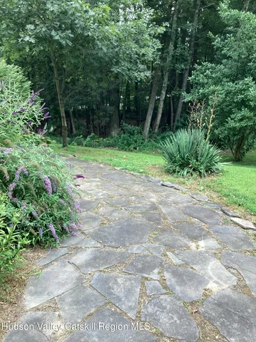 $525,000 | 18 Ridge Road, Saugerties, NY 12477