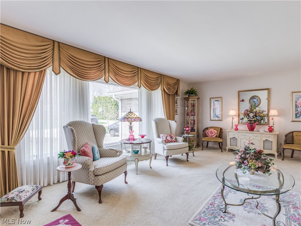 3275 Bancroft Road Akron, OH 44333 - Photo 6 of 34 Gallery Image 6