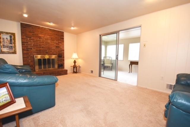84 Stancey Road Pittsburgh, PA 15220 - Photo 9 of 19 Gallery Image 9