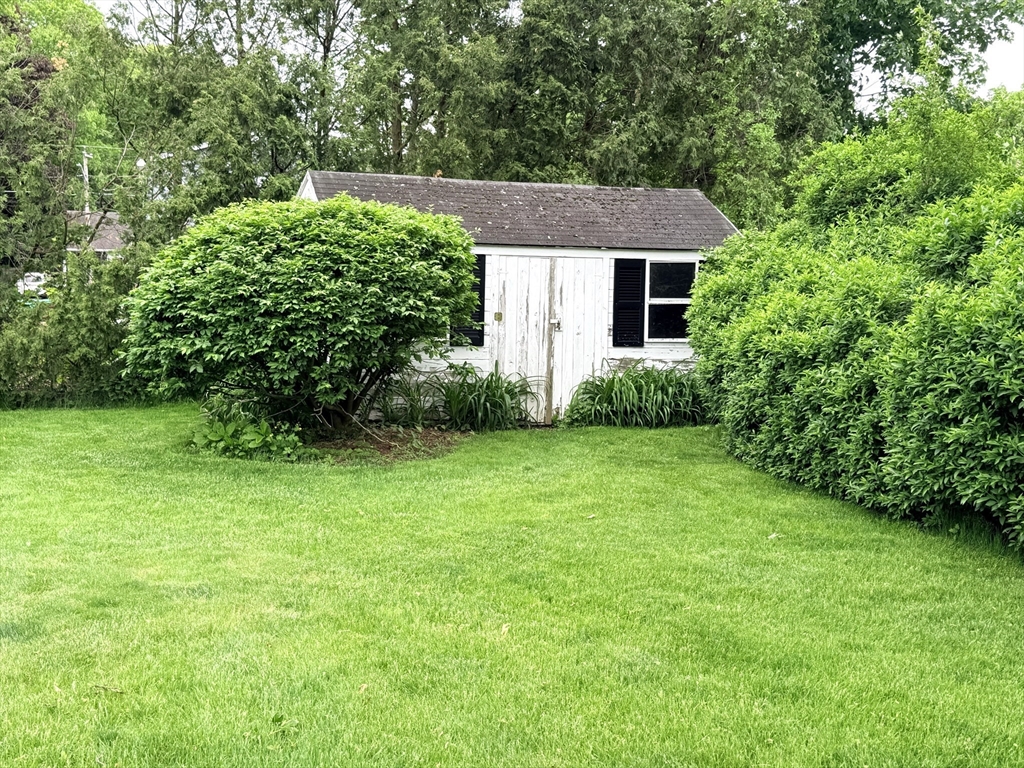 33 Slater Street Webster, MA 01570 - Photo 24 of 24