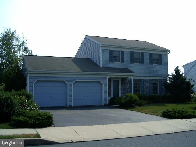 5 Barbara Lane Lititz, PA 17543 - Photo 1 of 17 Gallery Image 1