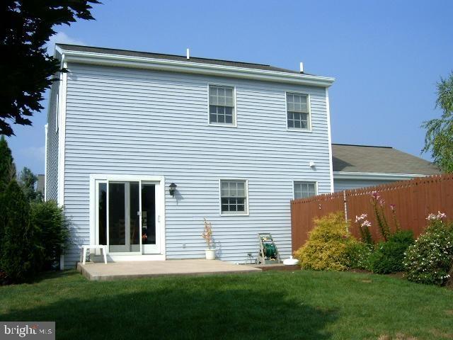 5 Barbara Lane Lititz, PA 17543 - Photo 2 of 17 Gallery Image 2
