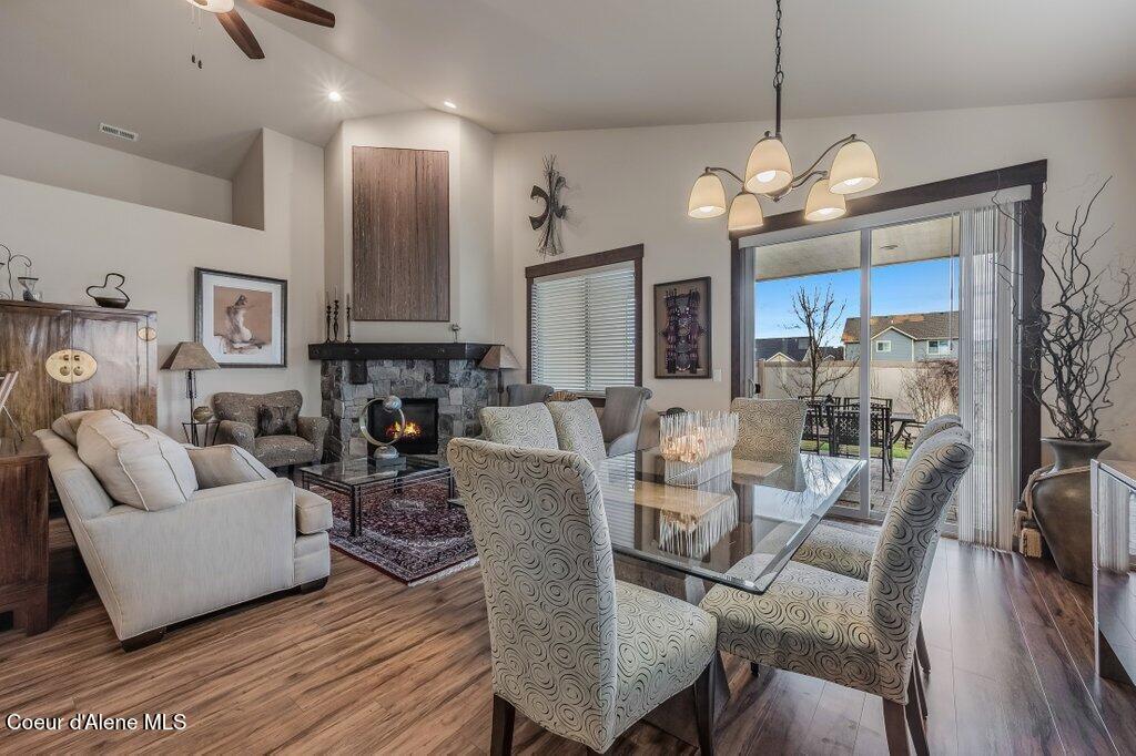 8012 North Hydrangea Street Coeur D'Alene, ID 83815 - Photo 12 of 30 Dining