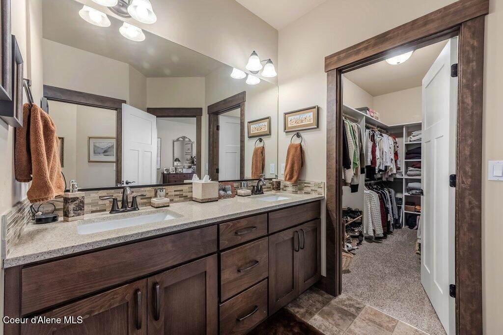 8012 North Hydrangea Street Coeur D'Alene, ID 83815 - Photo 17 of 30 Primary Bath