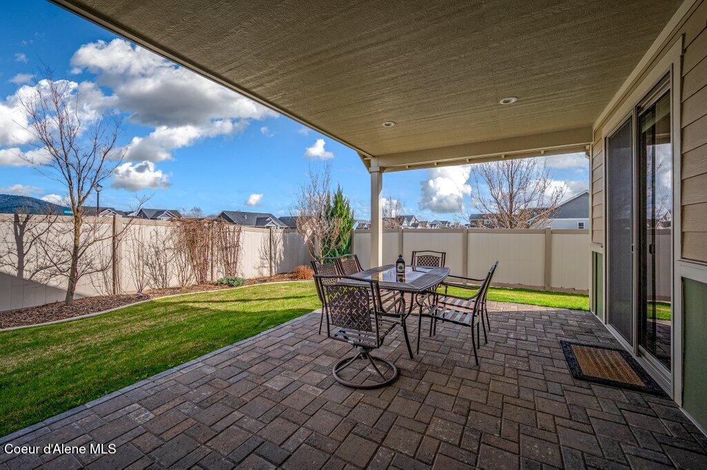 8012 North Hydrangea Street Coeur D'Alene, ID 83815 - Photo 25 of 30 Covered Patio
