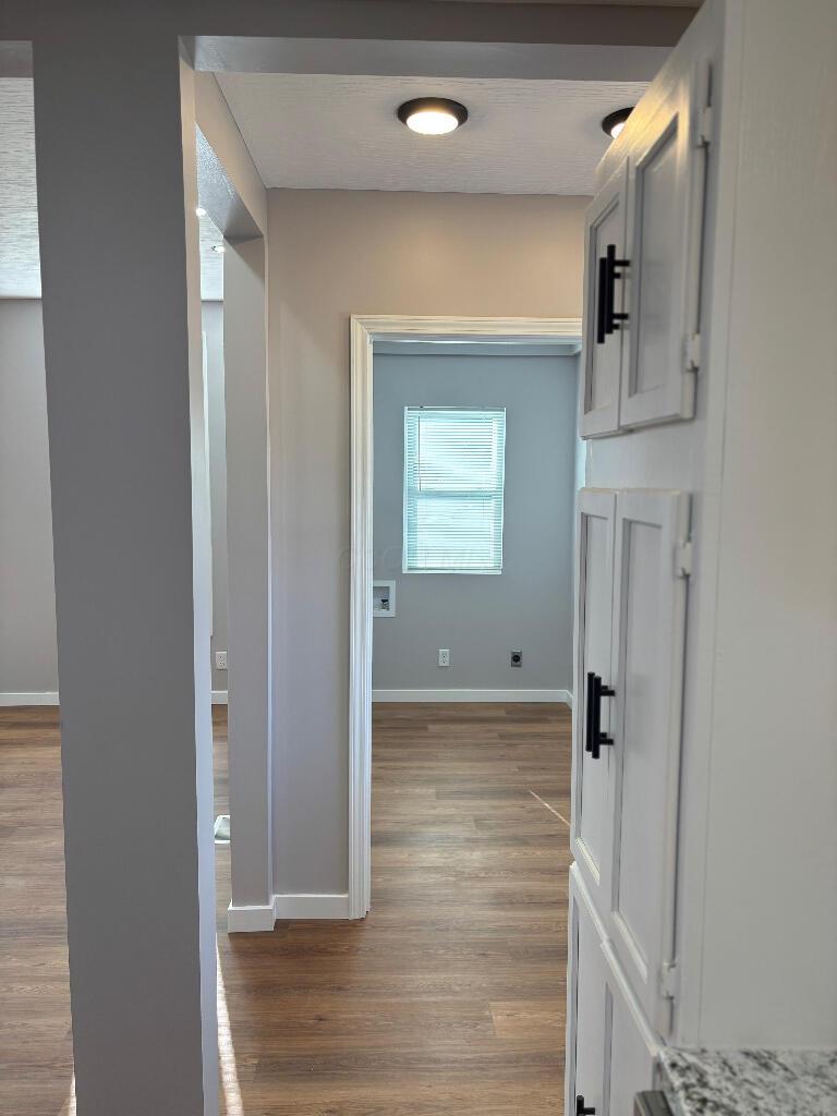 418 Clinton Street Circleville, OH 43113 - Photo 5 of 24 04