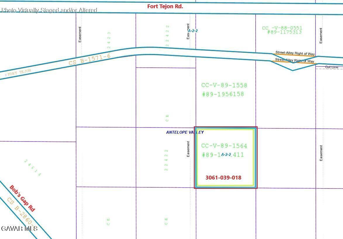 Bob's Gap Road Llano, CA 93544 - Photo 2 of 3 a picture of a black and white wall