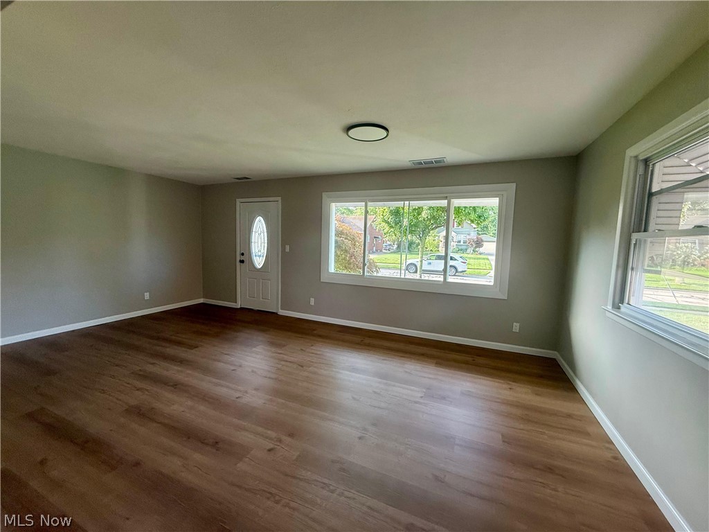 5363 Summit Road Lyndhurst, OH 44124 - Photo 9 of 25 Gallery Image 9