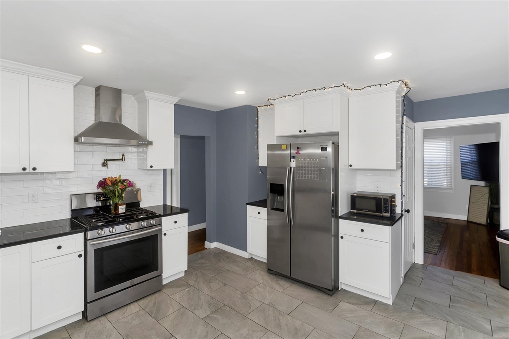 127 Governor Street Springfield, MA 01104 - Photo 11 of 33