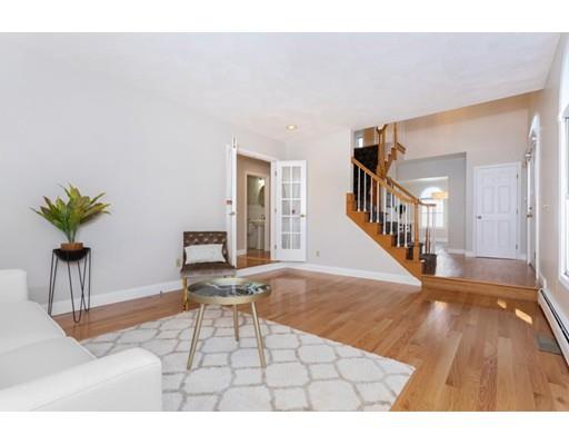 5 Mansion Road Wakefield, MA 01880 - Photo 8 of 42 Gallery Image 8