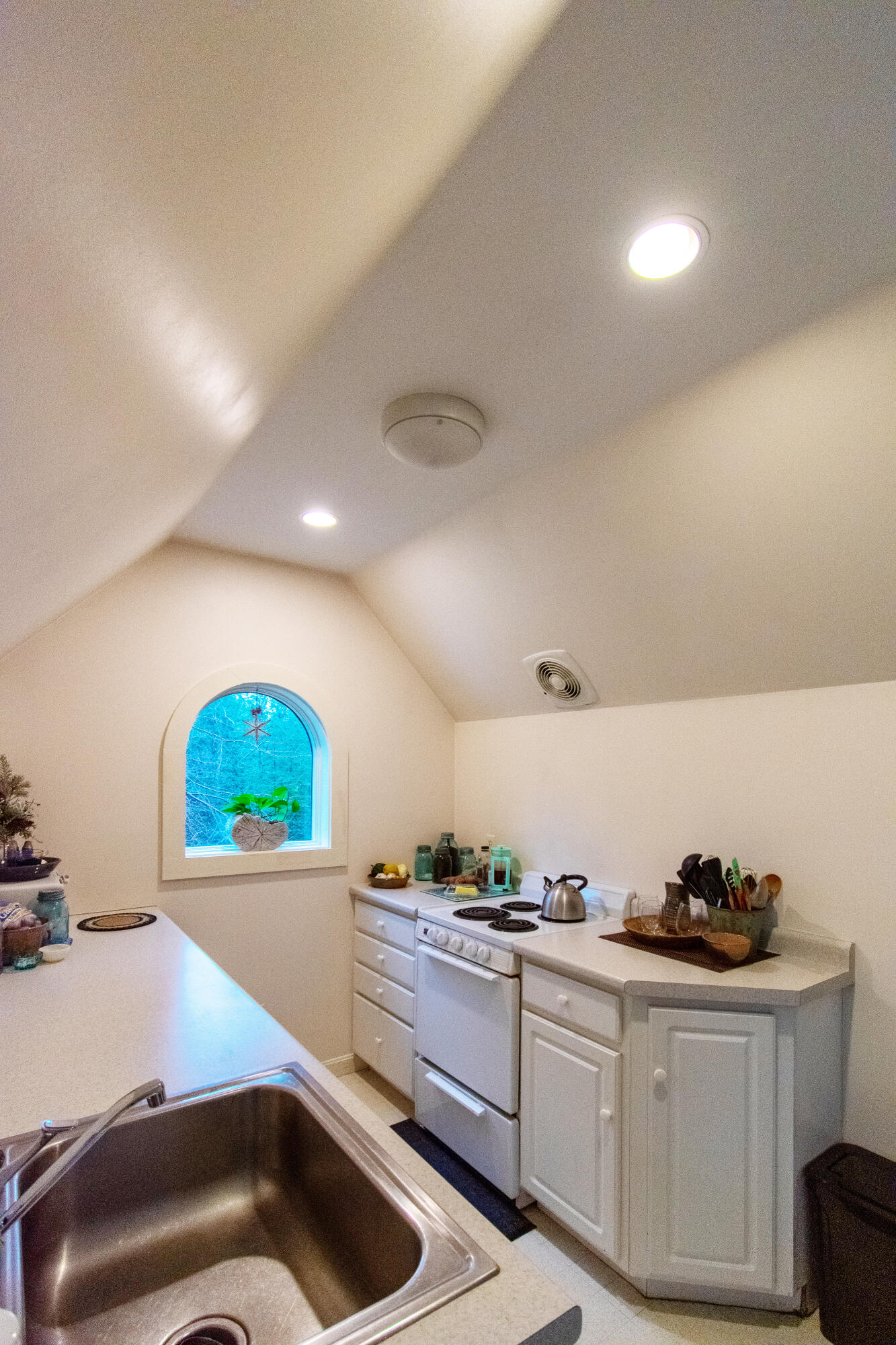 68 Whispering Brook Road Bar Harbor, ME 04609 - Photo 45 of 56 Studio Apartment over garage