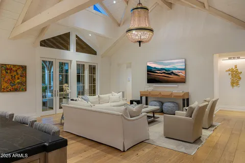 $9,450,000 | 6702 East Kasba Circle, Paradise Valley, AZ 85253