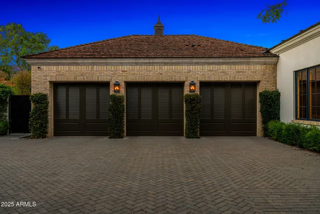 $9,450,000 | 6702 East Kasba Circle, Paradise Valley, AZ 85253