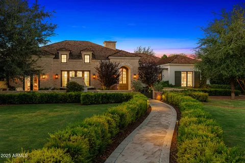 $9,450,000 | 6702 East Kasba Circle, Paradise Valley, AZ 85253