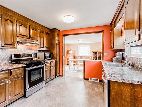 25 Poskus Street Stoughton, MA 02072 - Photo 6 of 25