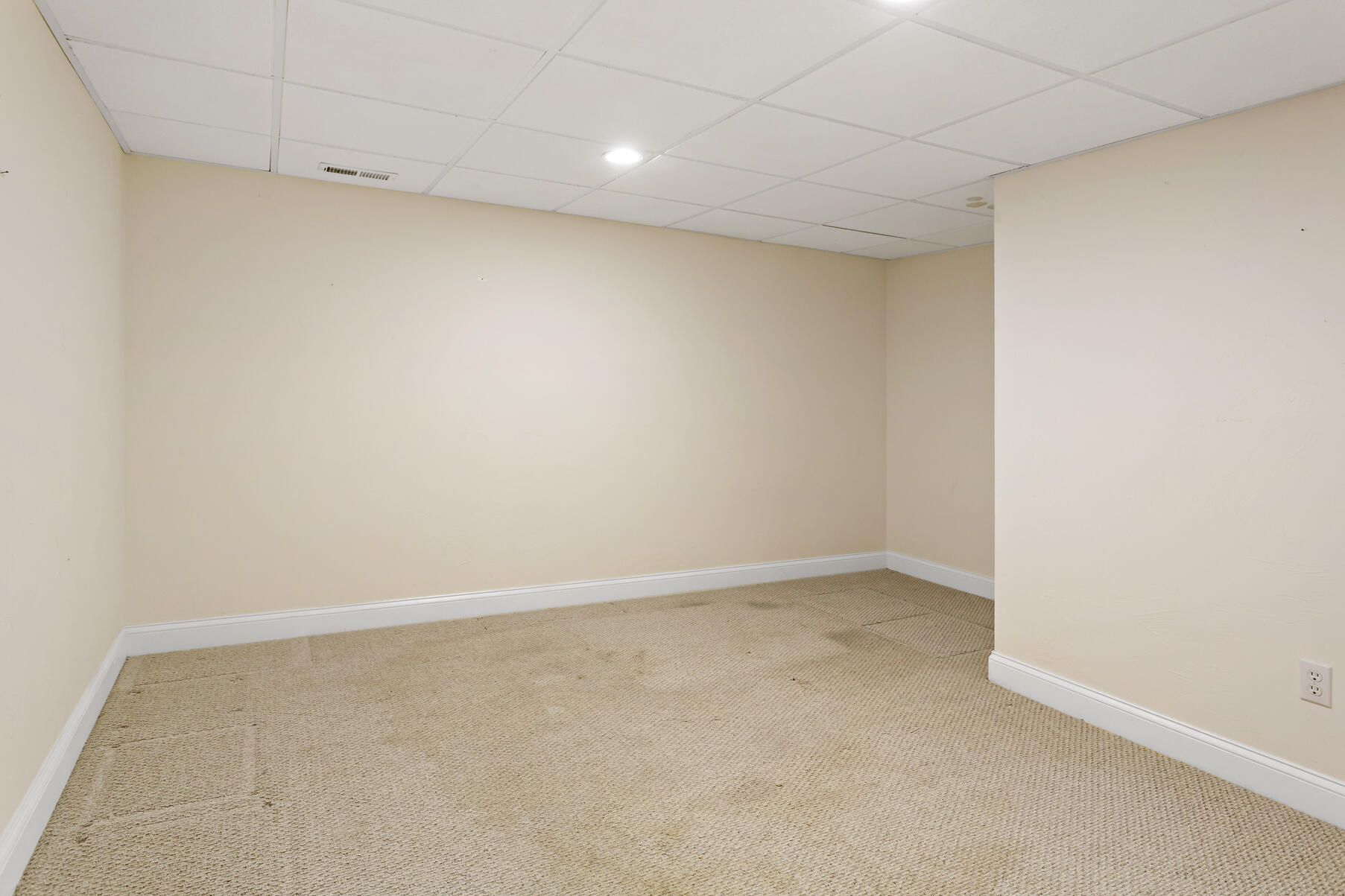 4 Gold Leaf Lane Mashpee, MA 02649 - Photo 30 of 33 a view of an empty room