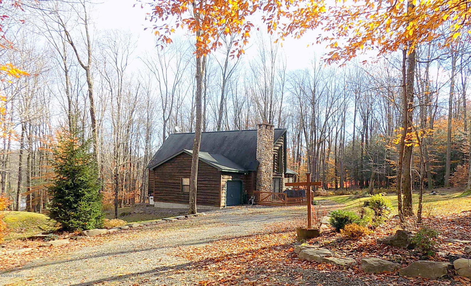 335 Lake Russell Road Newfoundland, PA 18445 - Photo 4 of 87 Nice Private Driveway!