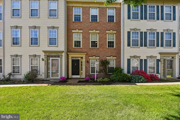 $3,800 | 6153 Les Dorson Lane, Alexandria, VA 22315