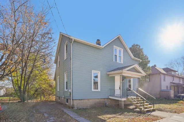 $179,000 | 1116 Nebraska Street, Oshkosh, WI 54902