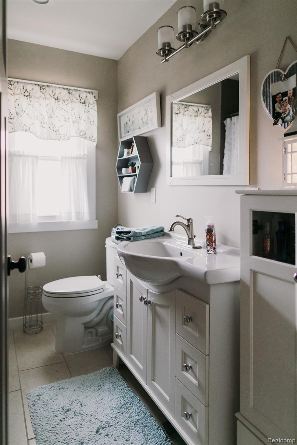 15942 Meadowbrook Road Redford, MI 48239 - Photo 32 of 45 erinhannumphotography_15942Meadowbrook-32.jpg