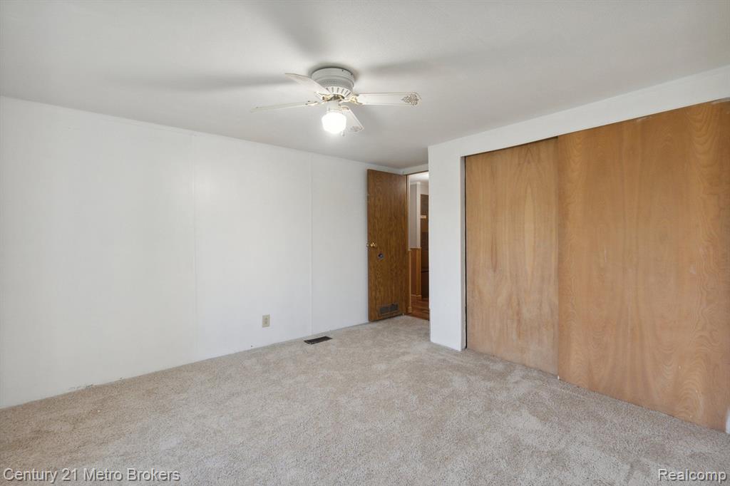 5499 Rensselear Drive Lapeer, MI 48446 - Photo 20 of 28 Gallery Image 20