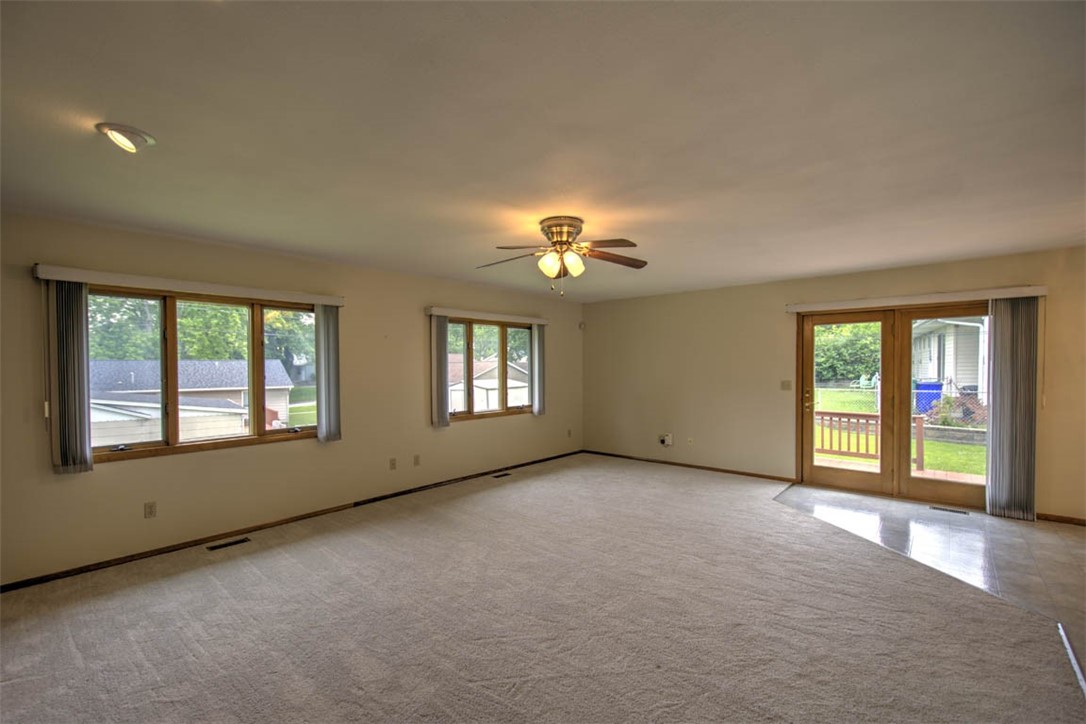 54 Ohio Drive Decatur, IL 62526 - Photo 8 of 29