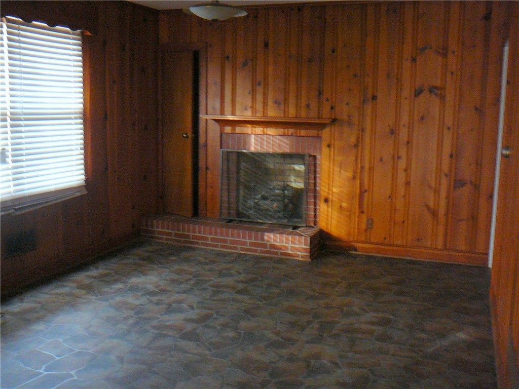 314 Nelson Drive Anderson, SC 29621 - Photo 3 of 17 Gallery Image 3