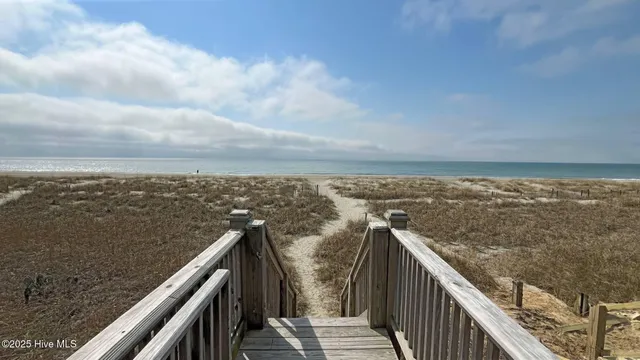$325,000 | 407 Ocean Boulevard West, Holden Beach, NC 28462