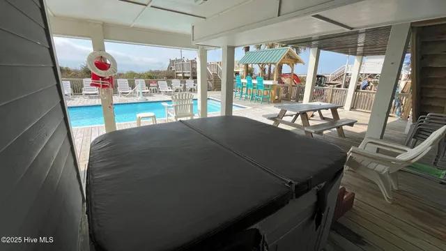 $325,000 | 407 Ocean Boulevard West, Holden Beach, NC 28462