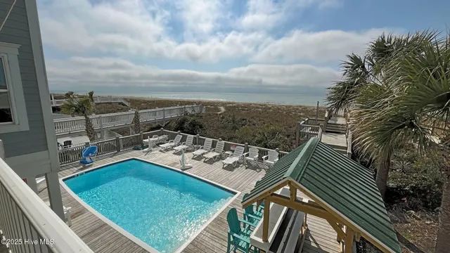 $325,000 | 407 Ocean Boulevard West, Holden Beach, NC 28462