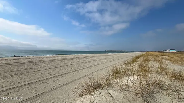 $325,000 | 407 Ocean Boulevard West, Holden Beach, NC 28462