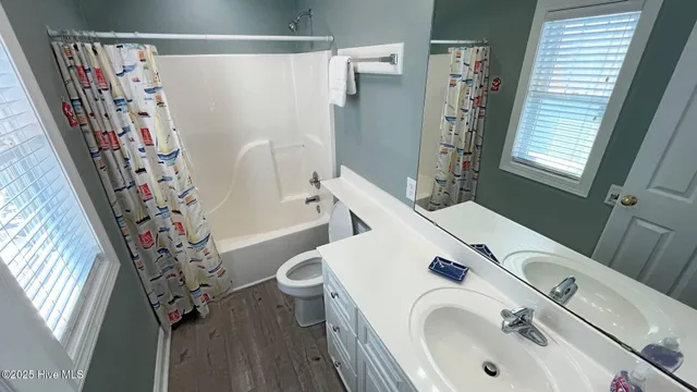 $325,000 | 407 Ocean Boulevard West, Holden Beach, NC 28462