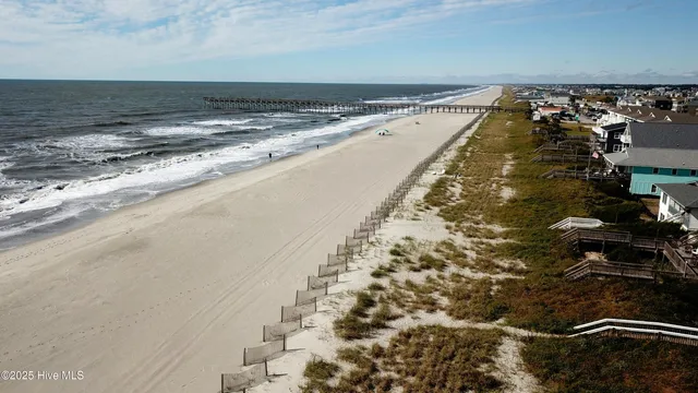 $325,000 | 407 Ocean Boulevard West, Holden Beach, NC 28462