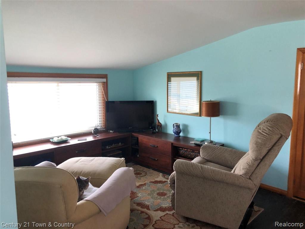 6595 South River Road Marine City, MI 48039 - Photo 21 of 36