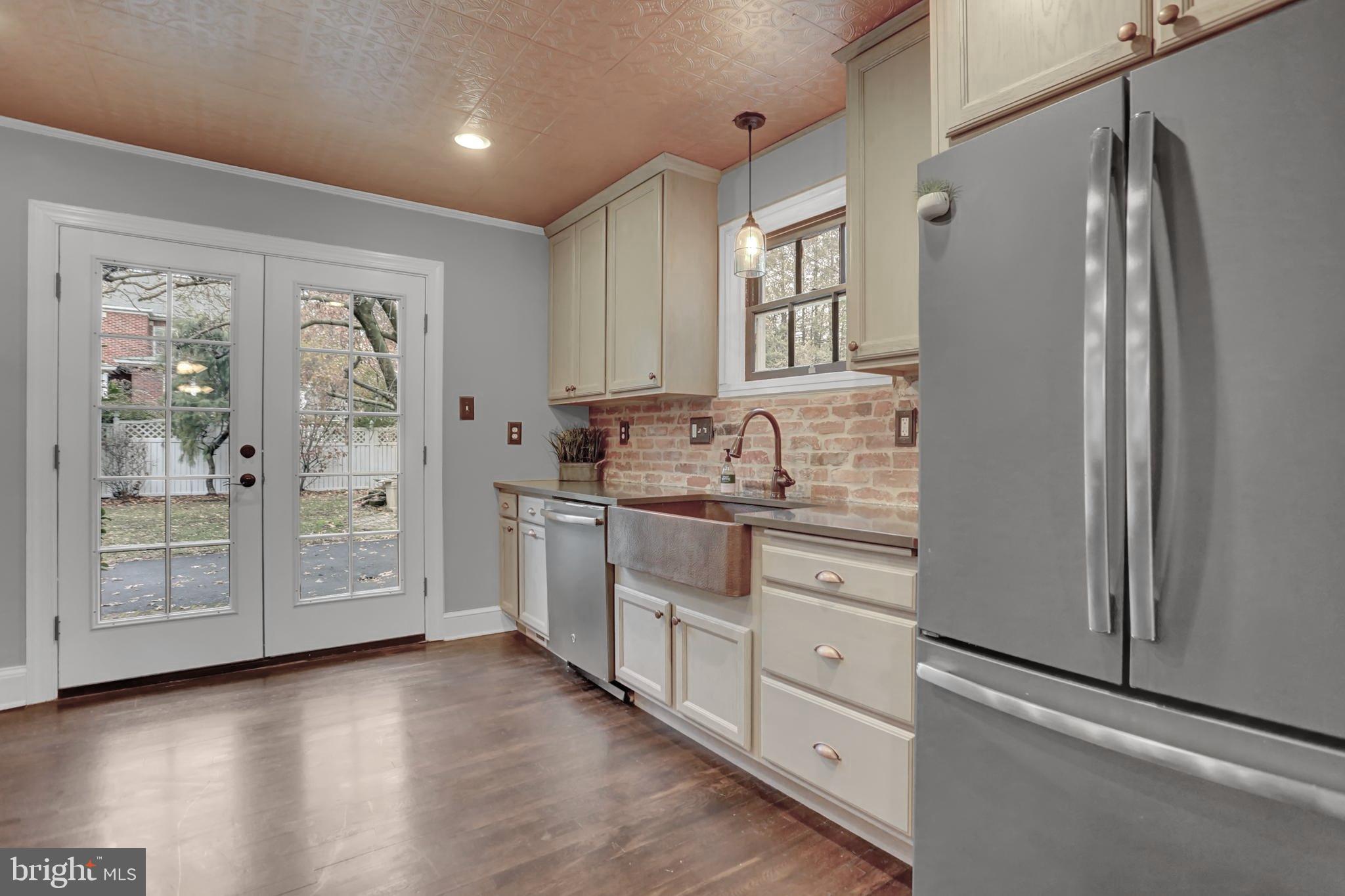 3614 Centerfield Road Harrisburg, PA 17109 - Photo 8 of 29 Gallery Image 8